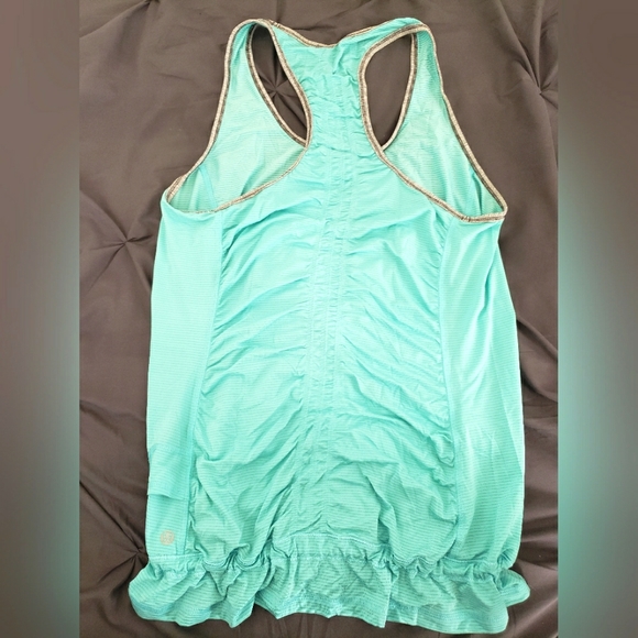 Lululemon teal tank top Size 10 - Picture 2 of 3